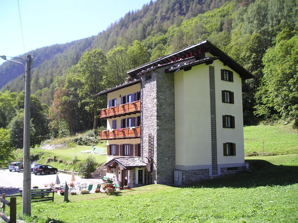 Hotel Mont Gele Ollomont Exterior foto