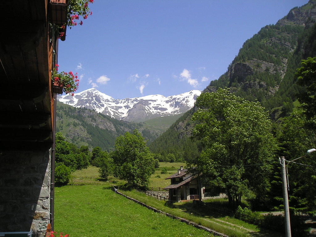 Hotel Mont Gele Ollomont Exterior foto