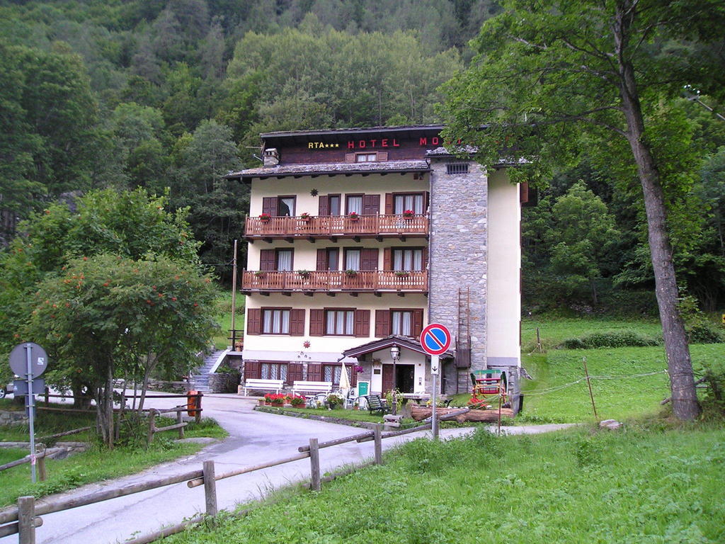 Hotel Mont Gele Ollomont Exterior foto